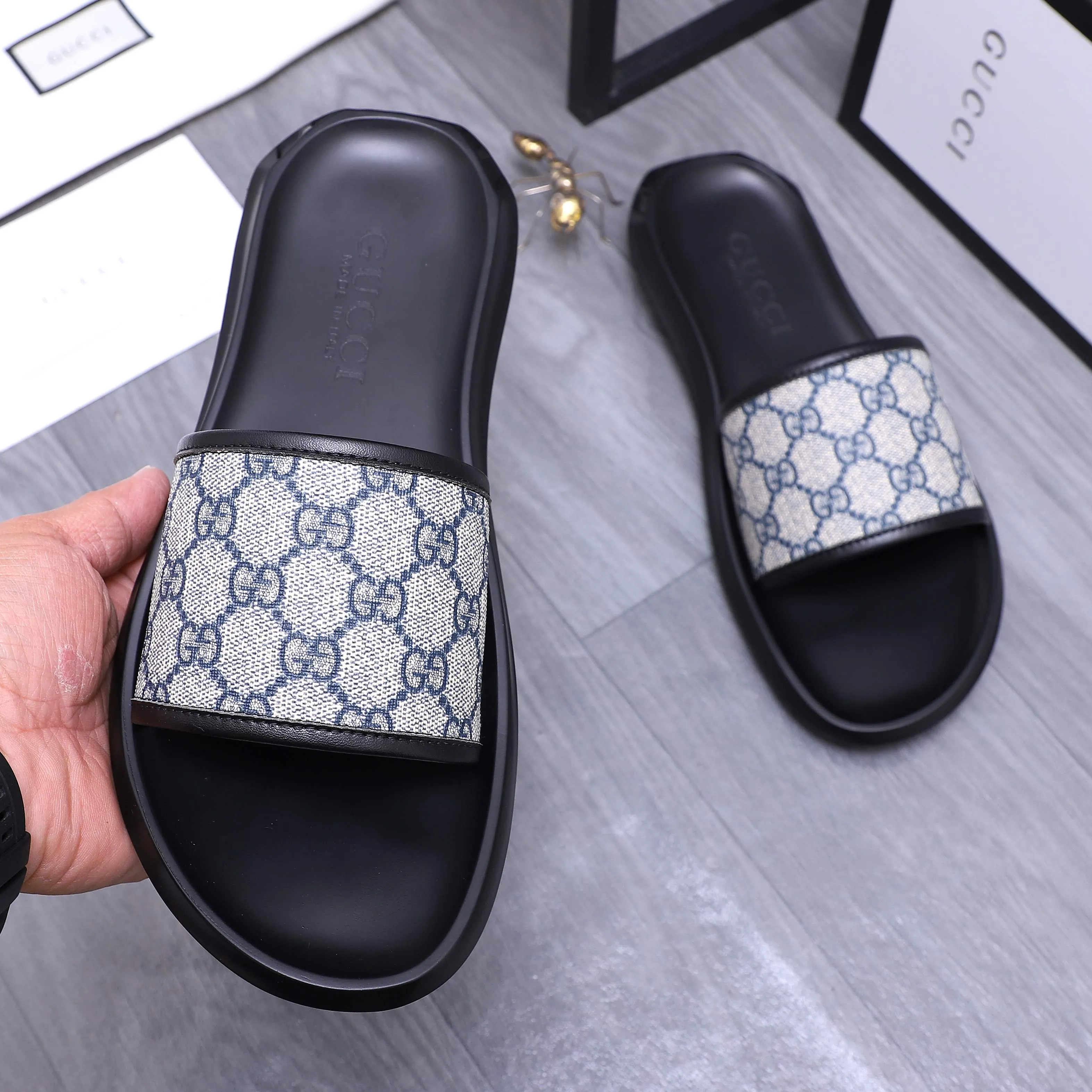 Men's shoes 💰280 Product trademark: GUCCI "Gucci" slippers Regular size: 38-44 (45.46 custom-made, non-returnable) Product materials: Selected cowhide printed upper, instep imitation leather lining, original outsole
